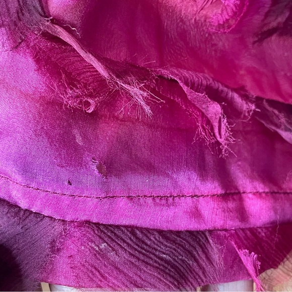 RARE Chico’s Design Textured 100% Silk Button Front Blouse Pink Red Size 2 (M/L) - Picture 13 of 16